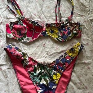Floral bikini set